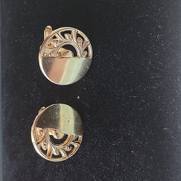 Other - Vintage Gold Tone Cutout Cufflinks